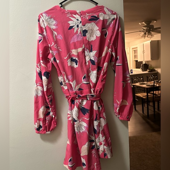 Hot pink long sleeve romper size medium - Picture 2 of 3